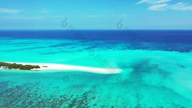 奢侈品无人机清洁视图夏天白色天堂沙子海滩蓝色的海洋背景色彩斑斓的